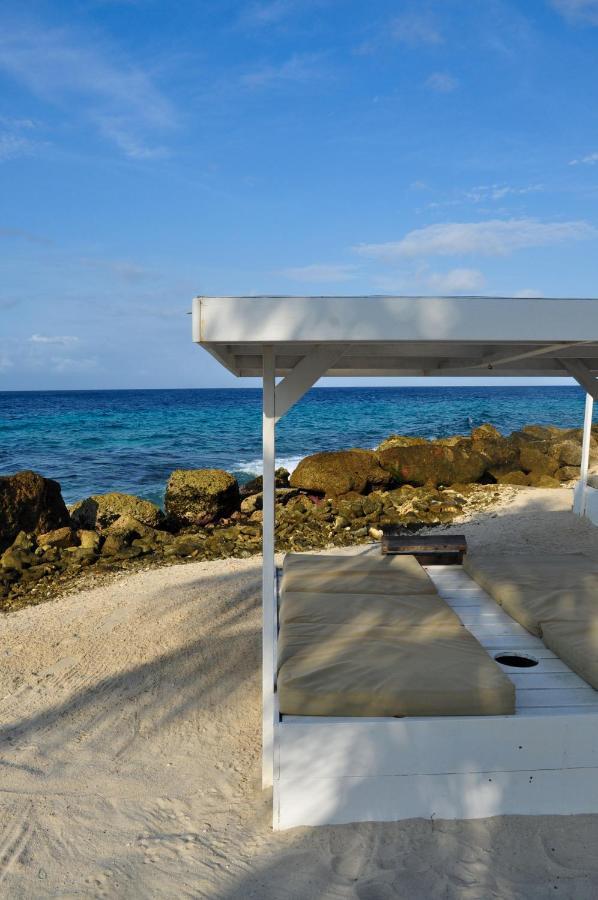 Hibiscus Beach House Jan Thiel Екстериор снимка