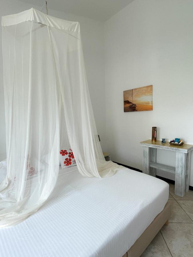 Hibiscus Beach House Jan Thiel Екстериор снимка